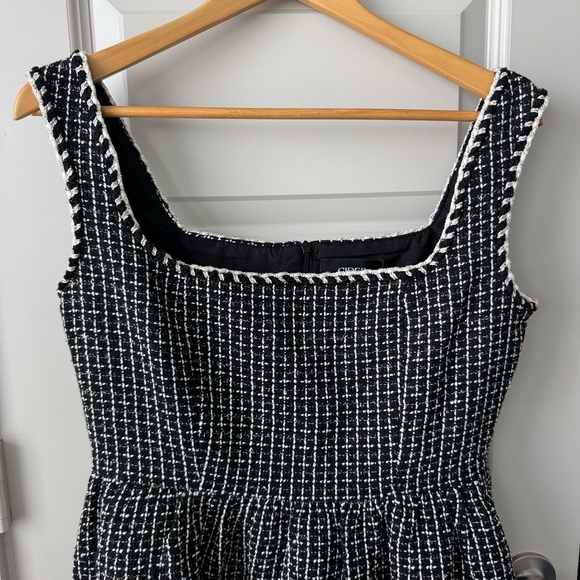 Cider Tweed U-Neckline Solid Mini Tweed Dress in Carbon Size Large NEW - Picture 9 of 15